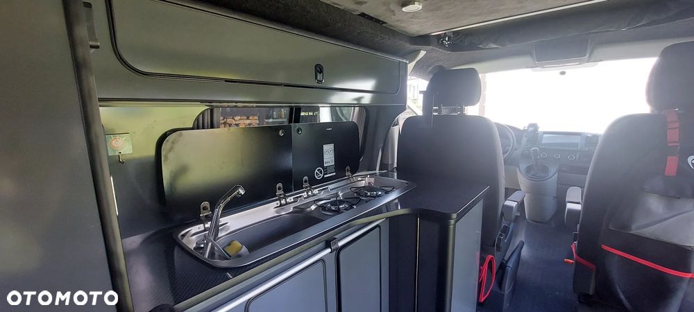 Volkswagen Transporter Caravelle Edition - 18