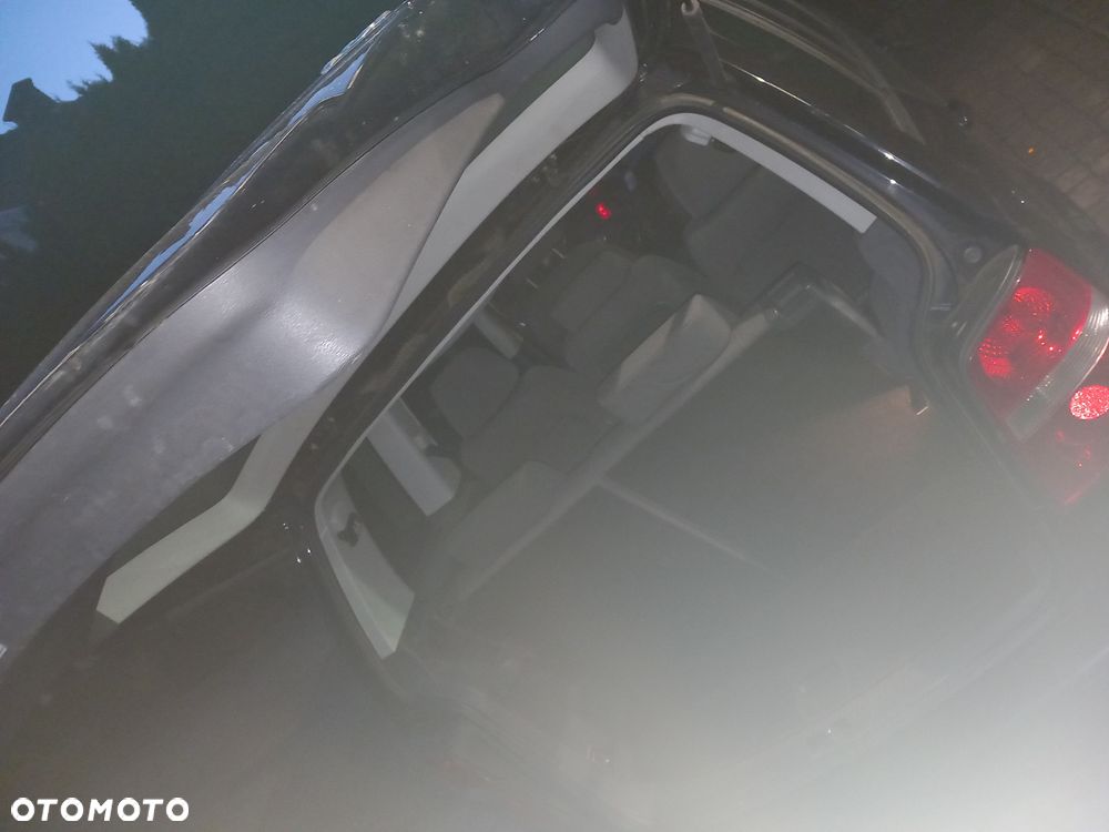 Volkswagen Touran 1.9 TDI DPF Trendline - 22