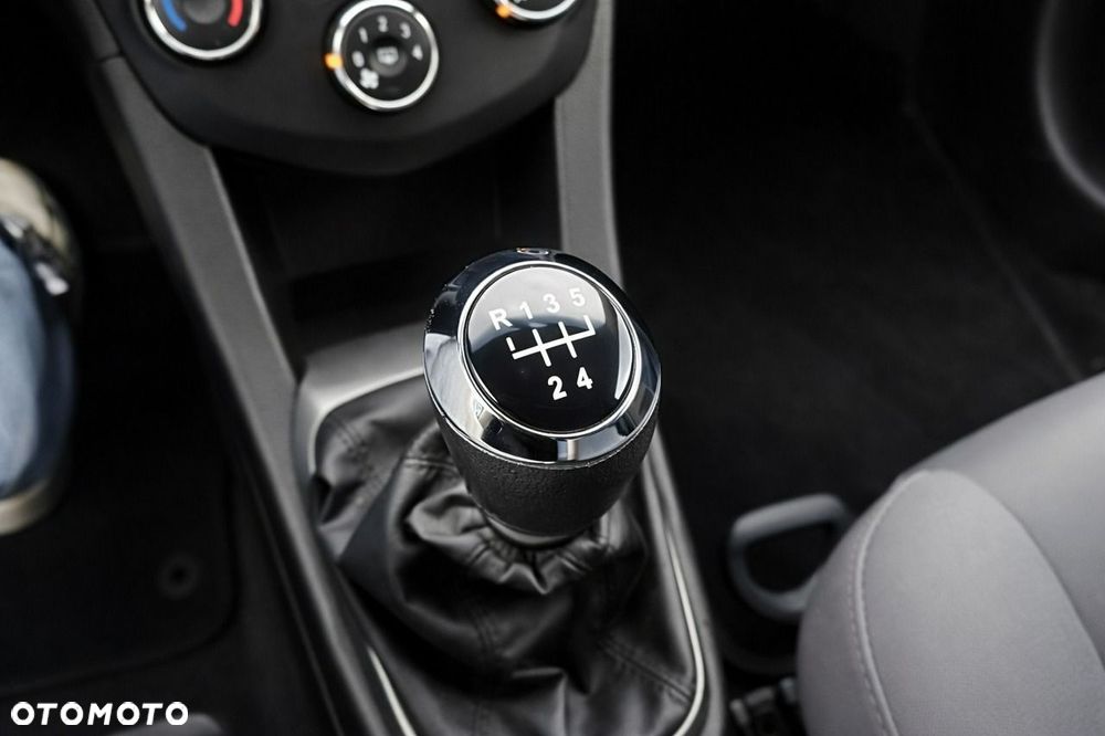 Chevrolet Aveo - 4