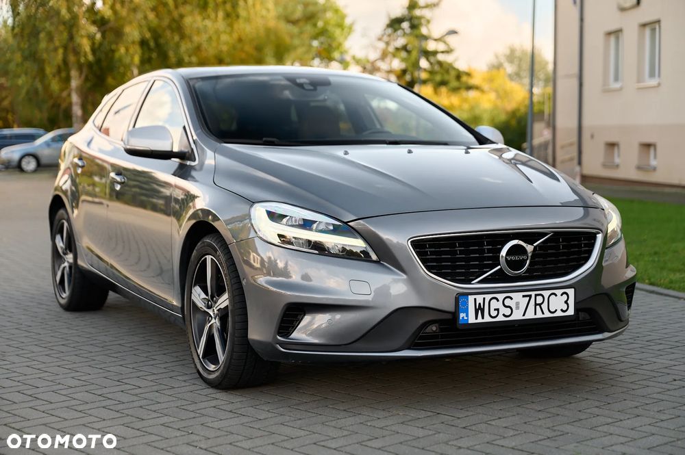 Volvo V40 D3 Geartronic RDesign - 14