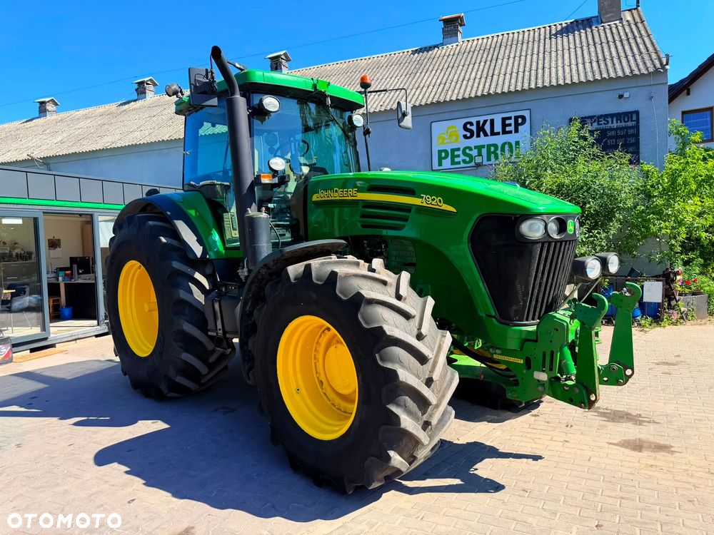 John Deere 7920 - 2