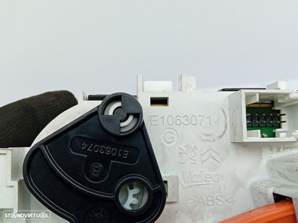 Botão / interruptor do AC PEUGEOT 2008 II (U_) - 5
