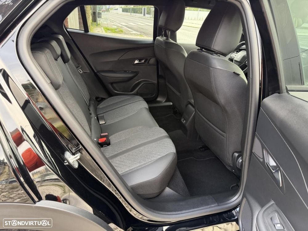 Peugeot 2008 1.2 Hybrid Allure e-DCS6 - 8