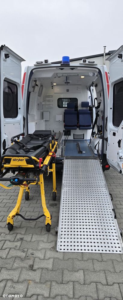 Renault Master Ambulans karetka - 21