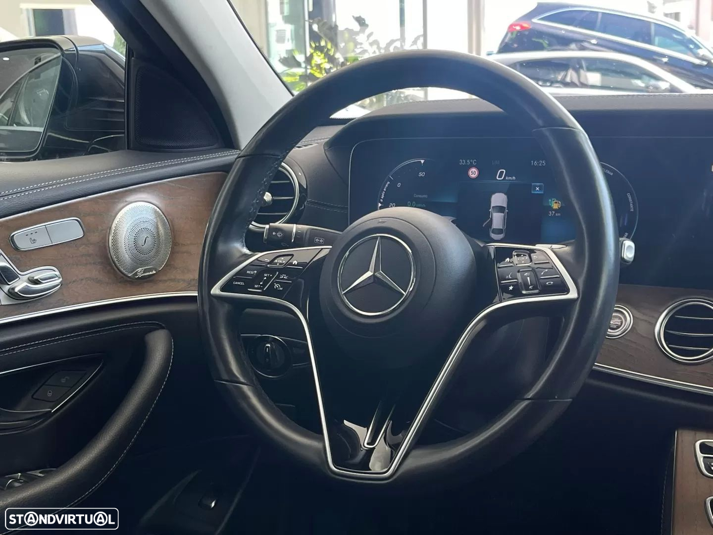 Mercedes-Benz E 300 de AMG Line - 33