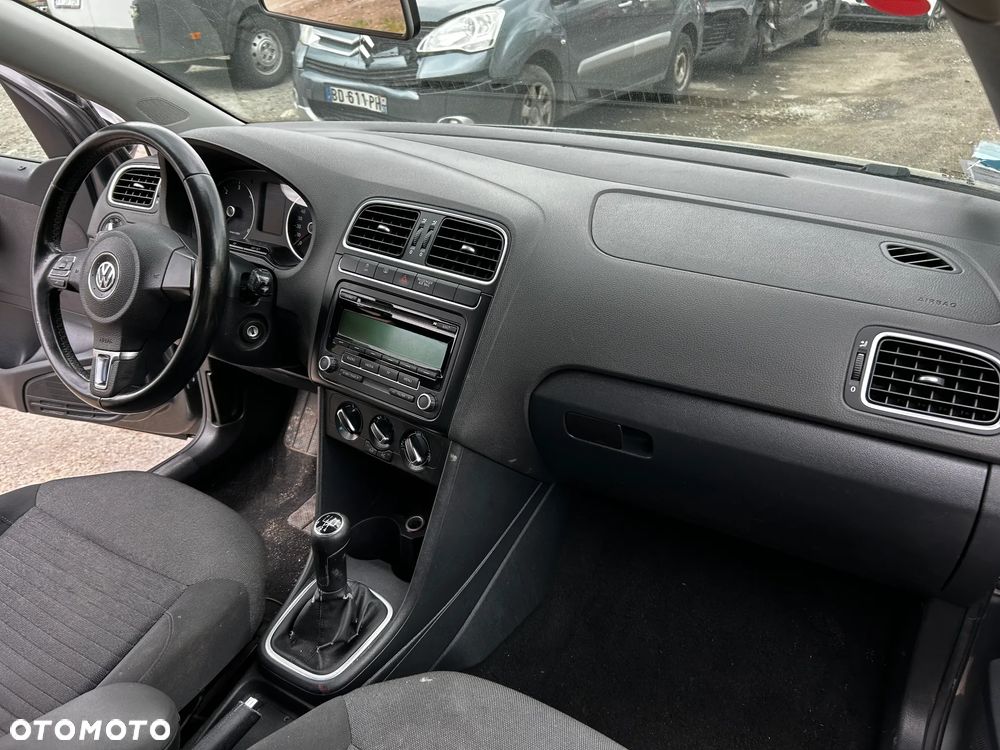 Volkswagen Polo - 10