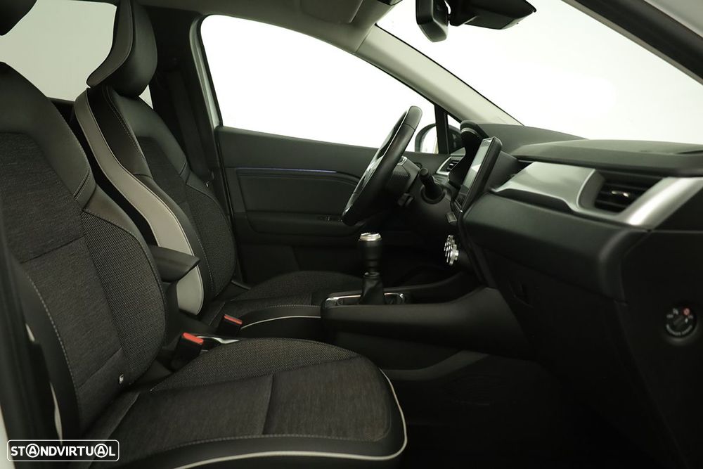 Renault Captur 1.0 TCe Techno Bi-Fuel - 23