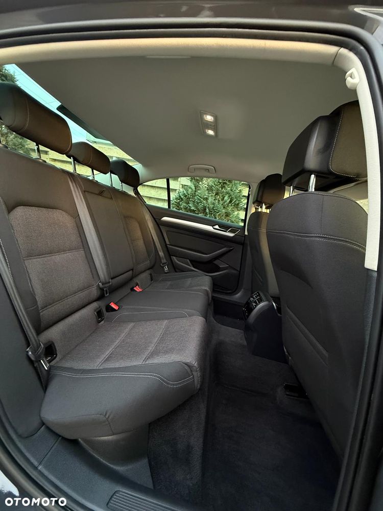 Volkswagen Passat 2.0 TDI (BlueMotion Technology) DSG Comfortline - 21