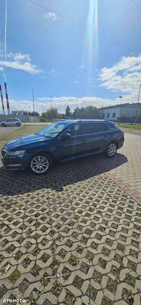 Skoda Superb 2.0 TDI DSG Premium Edition - 8