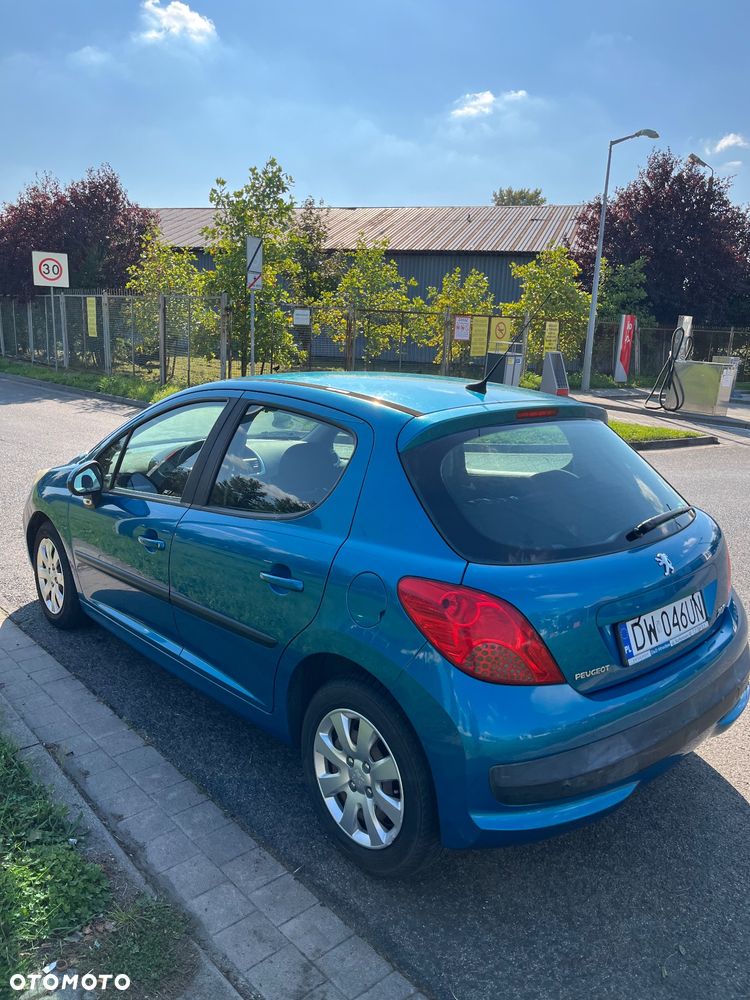 Peugeot 207 1.4 16V Trendy - 11