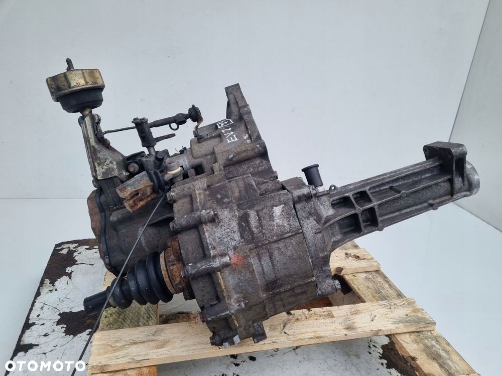 VW Transporter T4 2.4 D SKRZYNIA BIEGÓW EVZ manual MANUALNA - 10