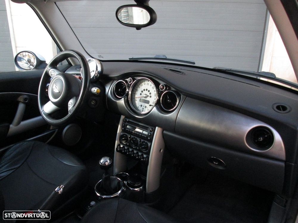 MINI 3 Portas Cooper S - 40