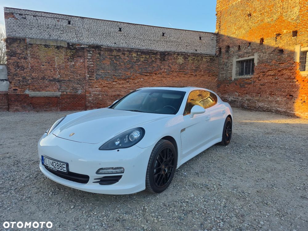 Porsche Panamera 4S PDK - 9