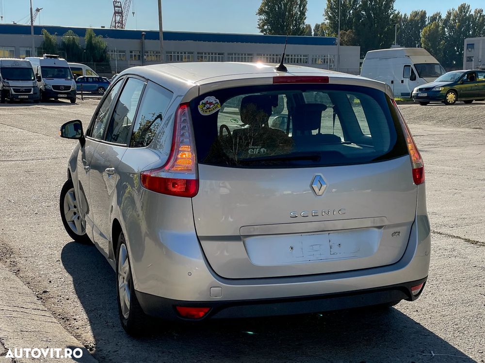 Renault Grand Scenic dCi 110 FAP Dynamique - 17