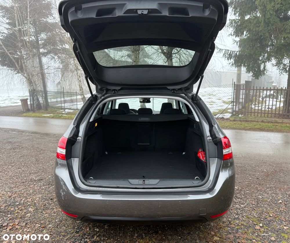 Peugeot 308 1.2 PureTech GPF Allure Pack S&S EAT8 - 13