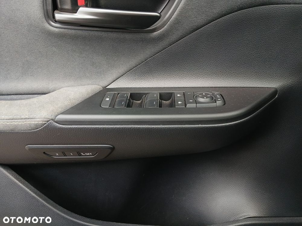 Toyota C-HR 1.8 Hybrid Executive - 21