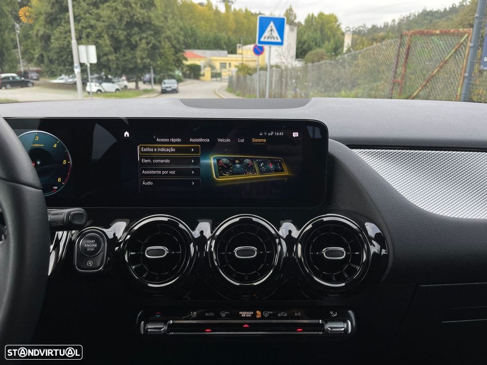 Mercedes-Benz B 180 d Style Aut. - 30