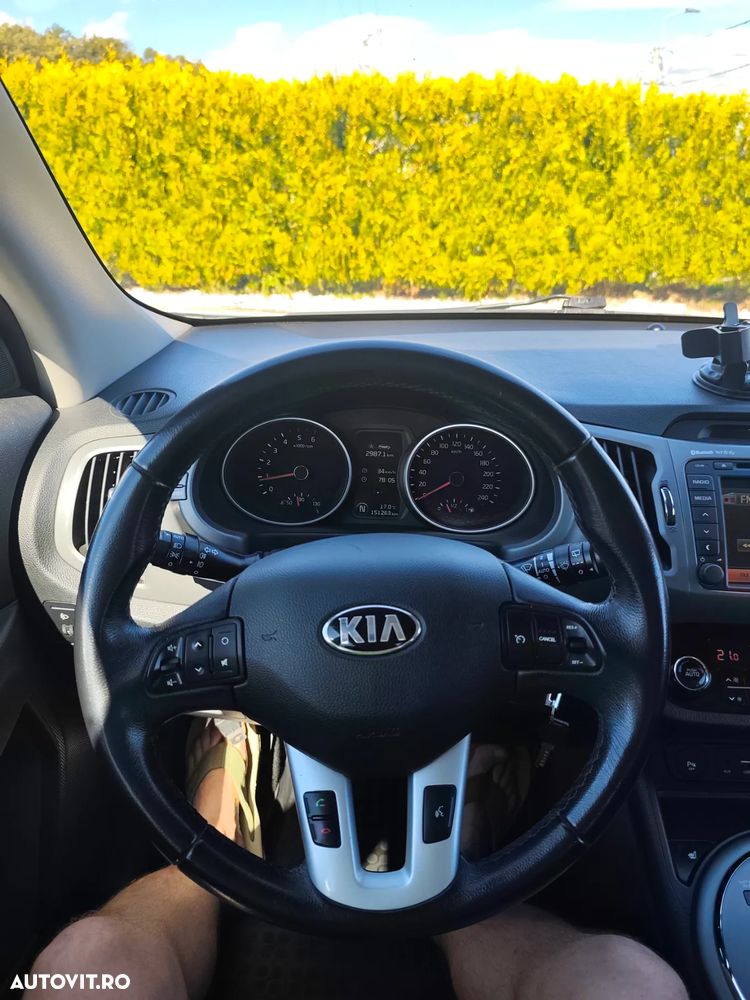 Kia Sportage 2.0 DSL 6AT 4x4 Style - 19