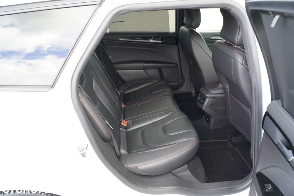 Ford Mondeo 2.0 EcoBlue ST-Line Plus - 11