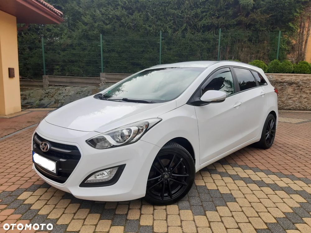 Hyundai i30 blue 1.4 YES Gold - 1