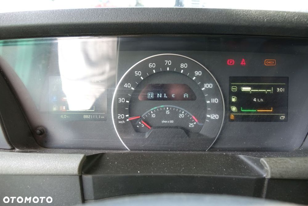 Volvo FH 500 GLOBETROTTER / EURO 6 / STANDARD / AUTOMAT / HYDRAULIKA / ALCOA - 25