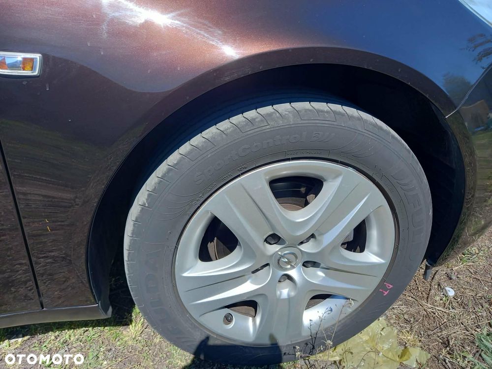 Opel Insignia 1.8 Sport - 15