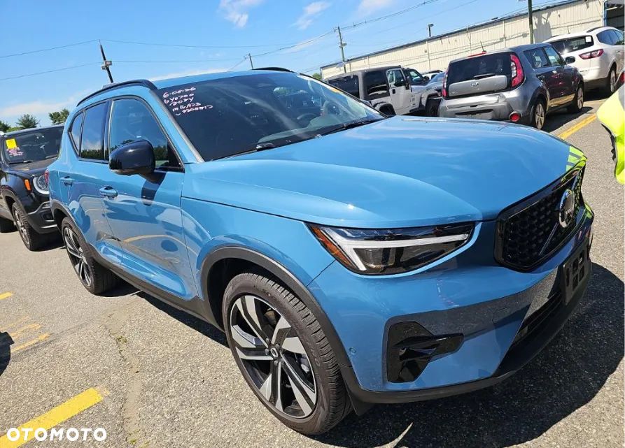 Volvo XC 40 B5 B AWD Ultimate Dark - 1