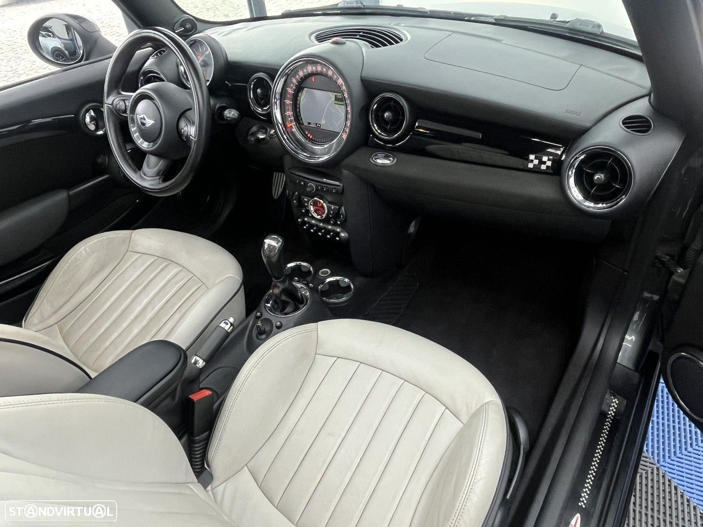 MINI 3 Portas John Cooper Works - 16