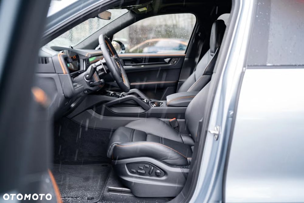 Porsche Cayenne - 13