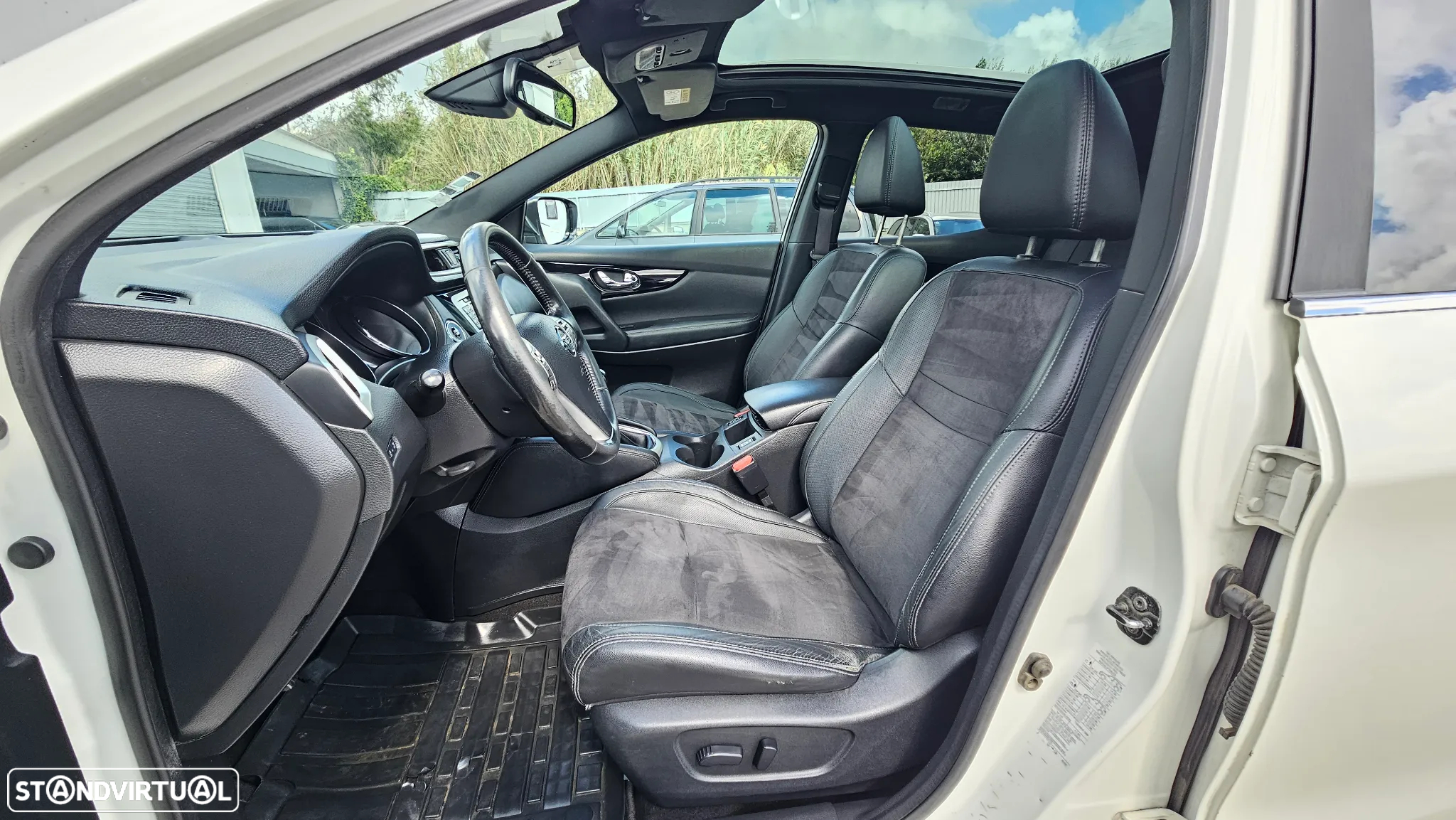 Nissan Qashqai 1.5 dCi Tekna Premium - 14