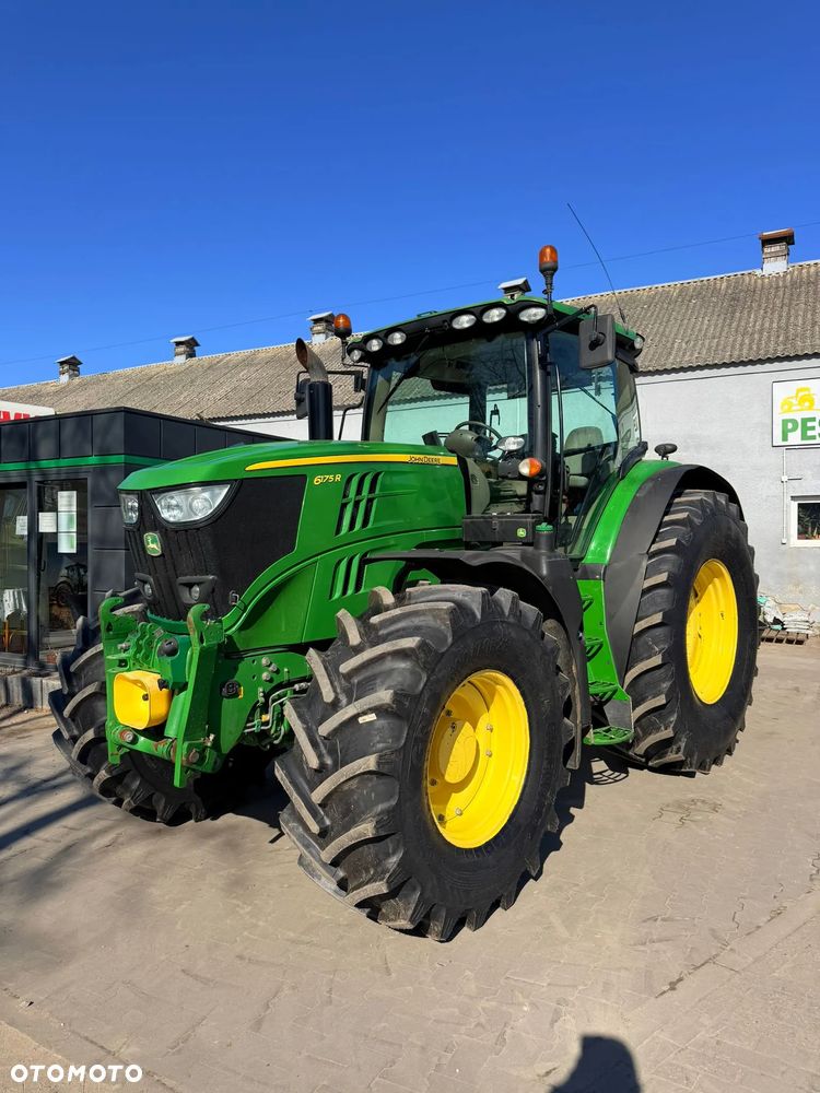 John Deere 6175R - 2