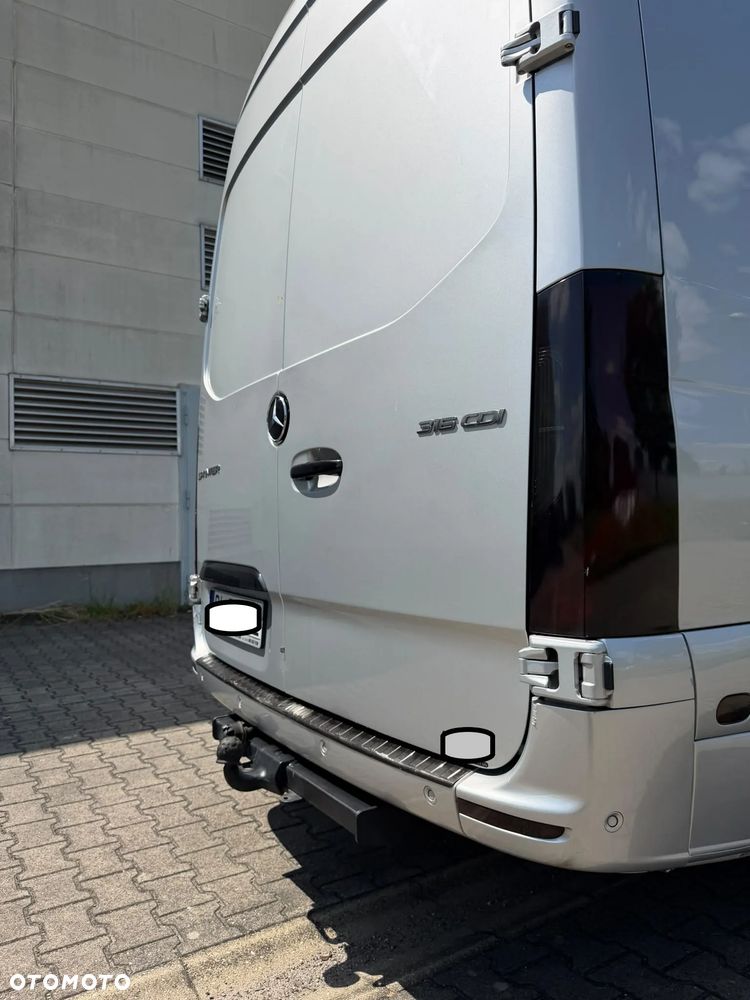 Mercedes-Benz Sprinter - 4