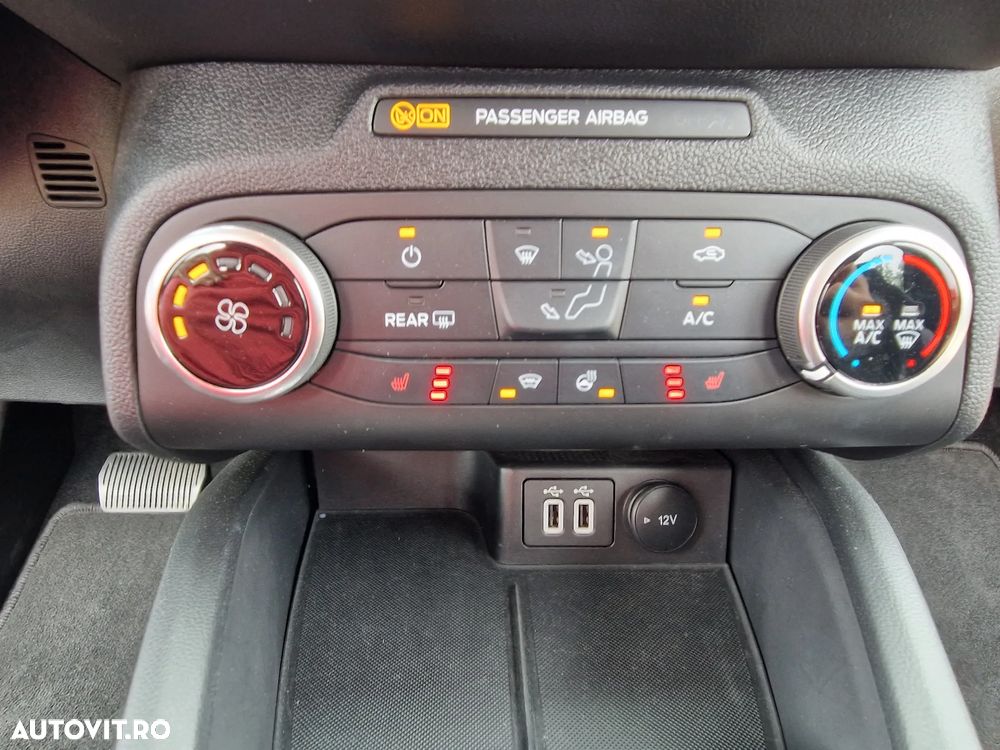 Ford Focus 1.0 EcoBoost Titanium - 10