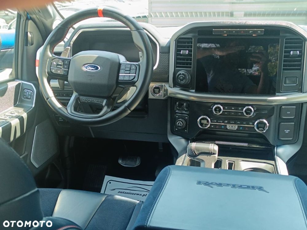Ford F150 - 8
