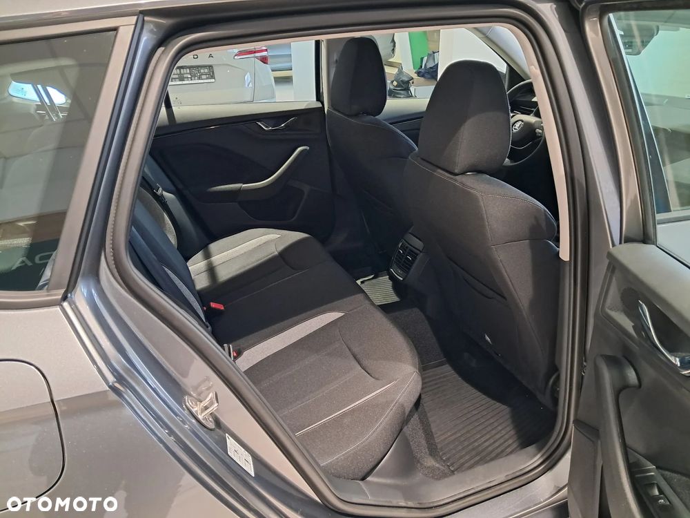 Skoda Kamiq 1.0 TSI Selection DSG - 13