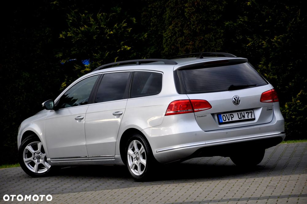 Volkswagen Passat Variant 2.0 Blue TDI DSG SCR Highline - 20