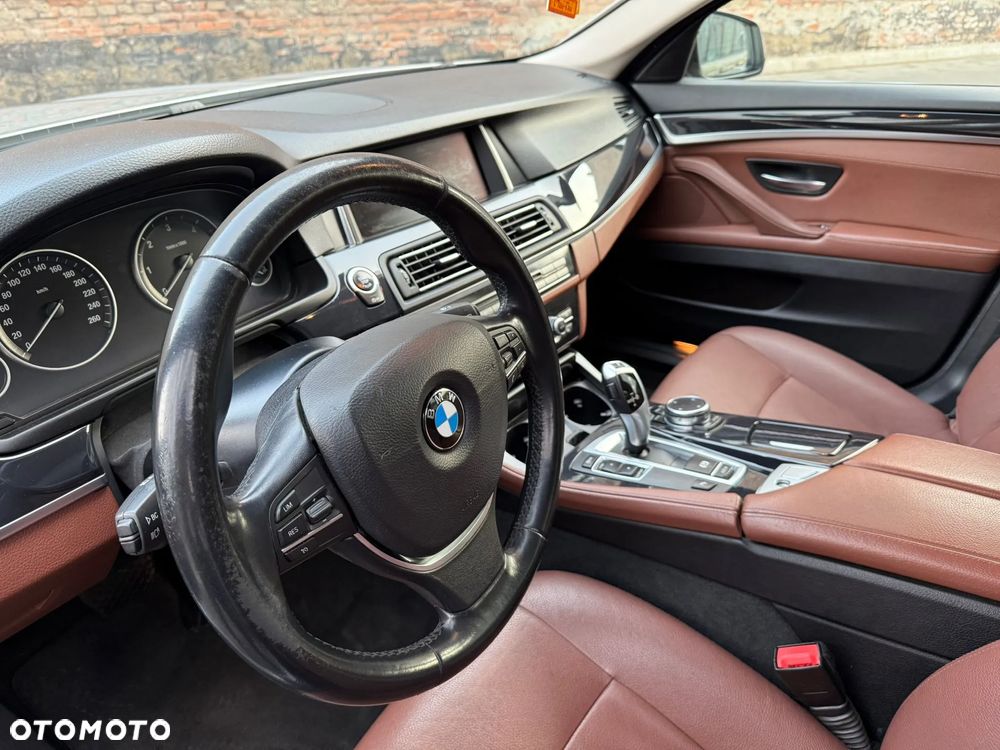 BMW Seria 5 520d Luxury Line - 17