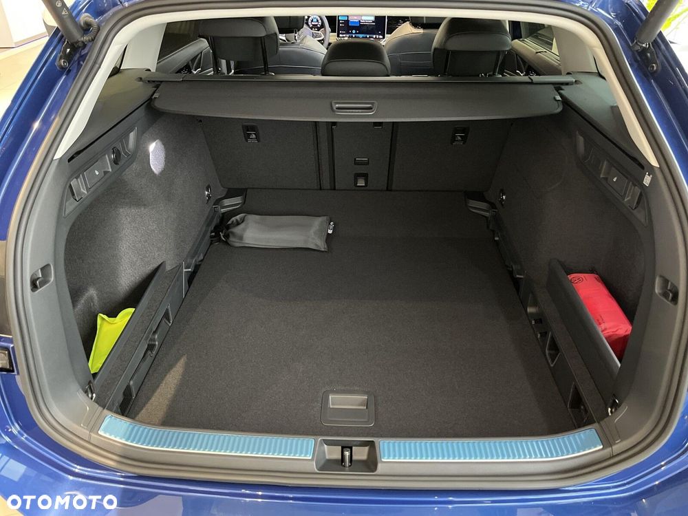 Volkswagen Passat - 33