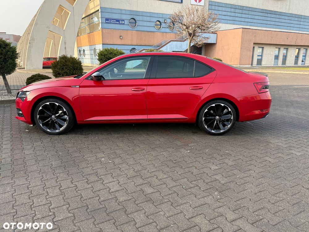 Skoda Superb 2.0 TDI SCR 4x4 Sportline DSG - 8