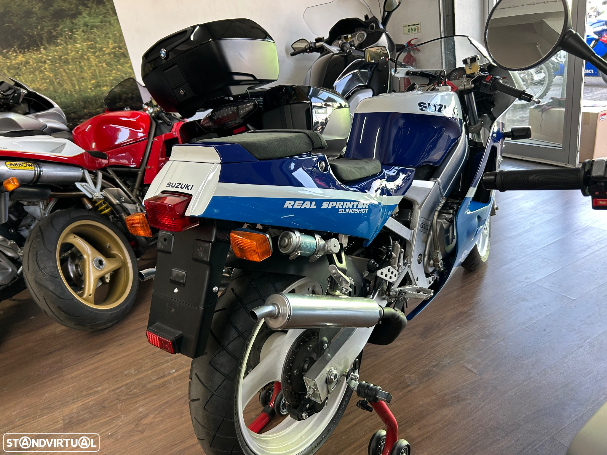 Suzuki RGV 250 VJ 21 - 20