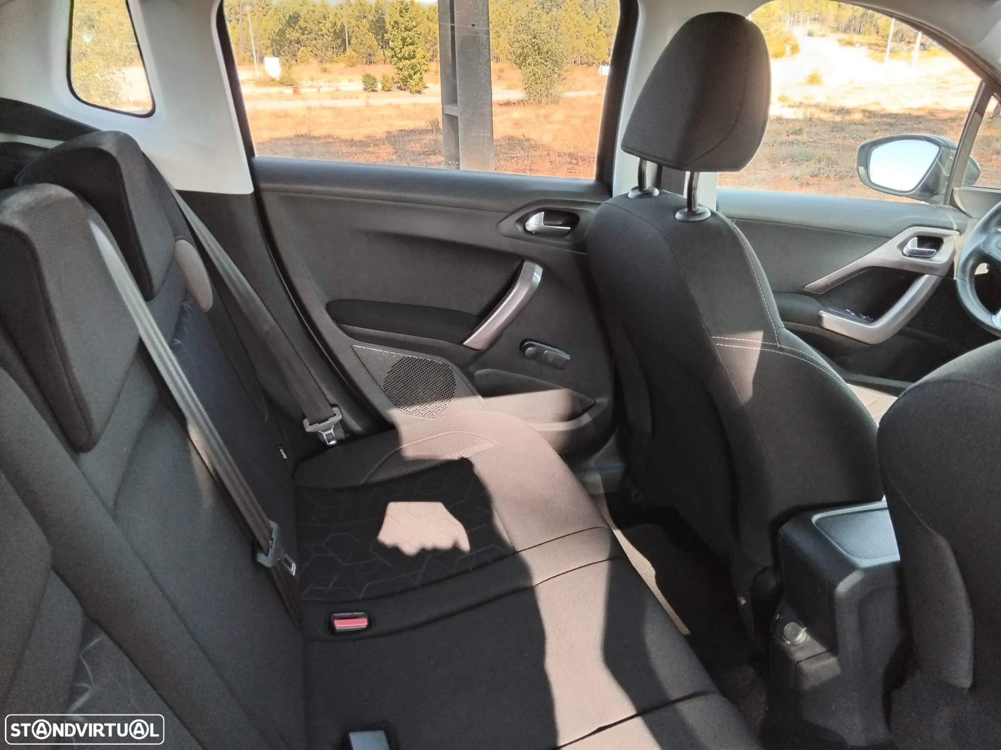 Peugeot 2008 1.4 HDi Allure - 9