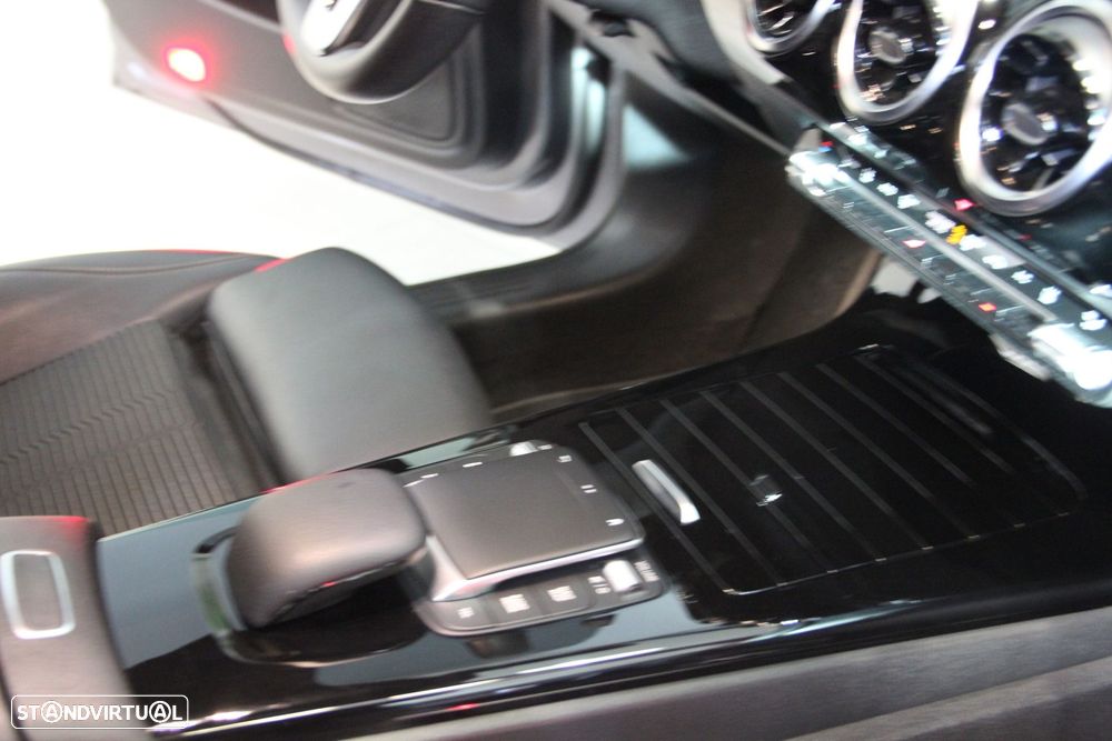 Mercedes-Benz CLA 250 e Shooting Brake Style Plus - 11