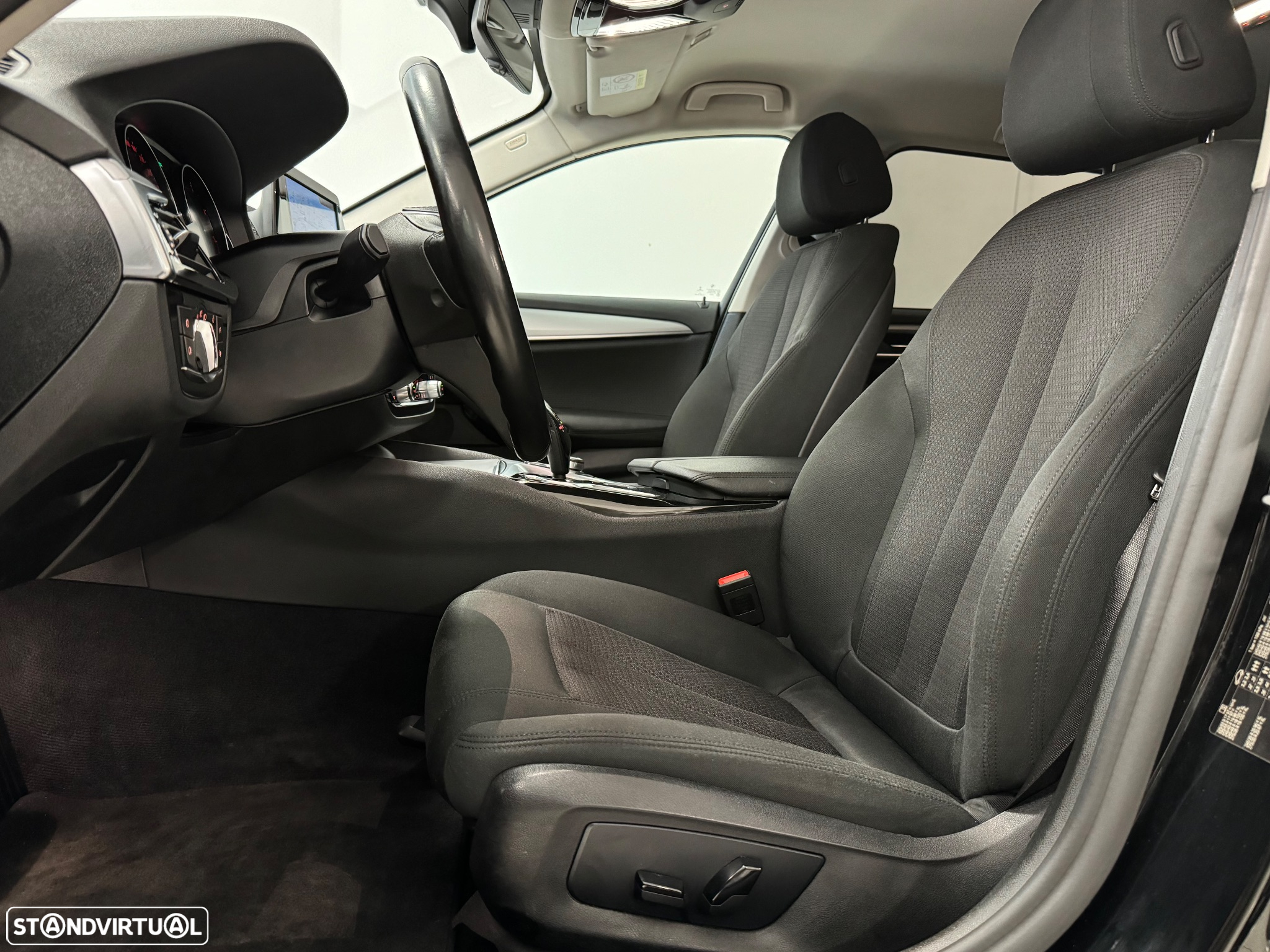 BMW 520 d Touring Aut. Sport Line - 30