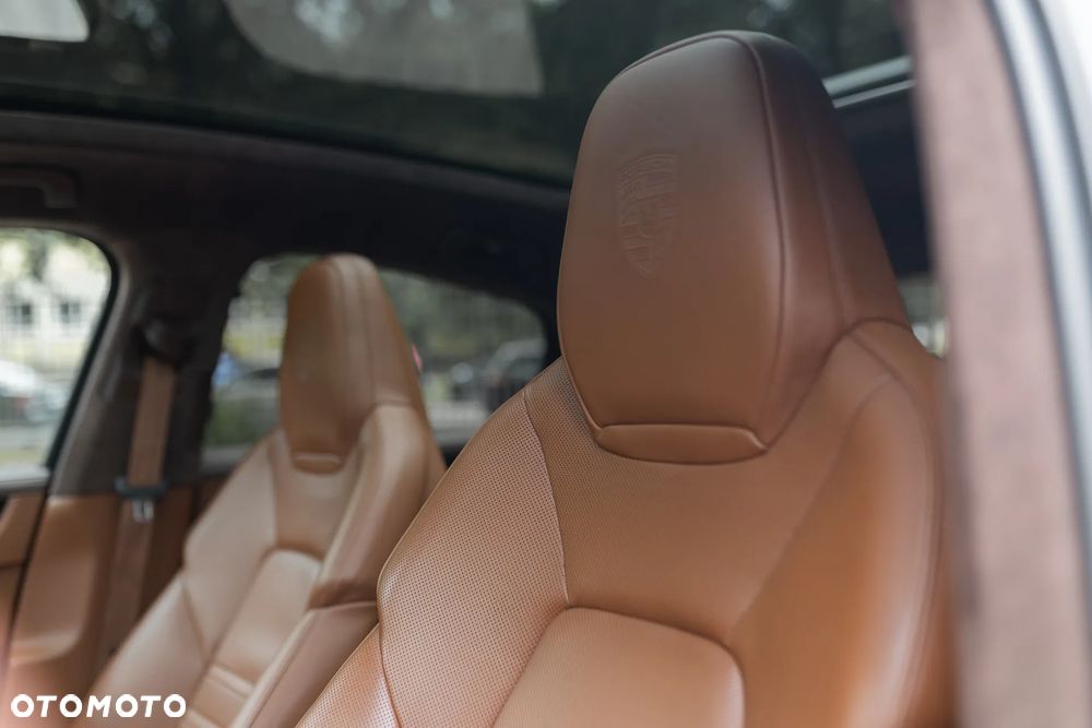 Porsche Cayenne E-Hybrid - 24