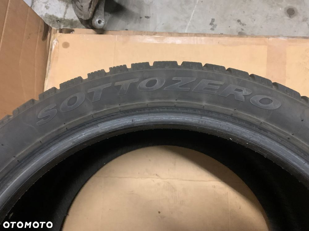 2X Opona Pirelli Sottozero Winter 240 Serie II 285/35 R19 5mm 0512 - 7