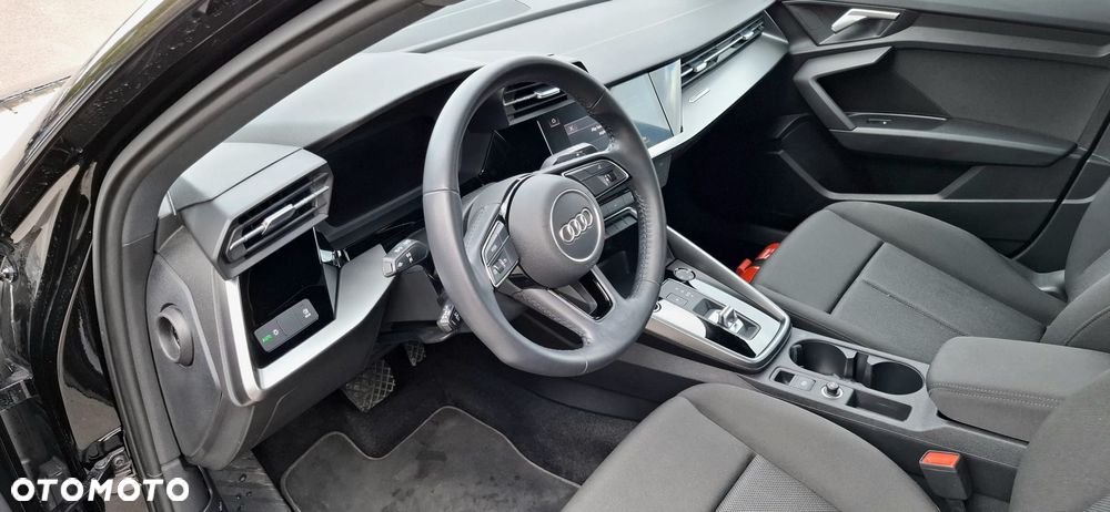 Audi A3 Sportback 35 TFSI S tronic - 10