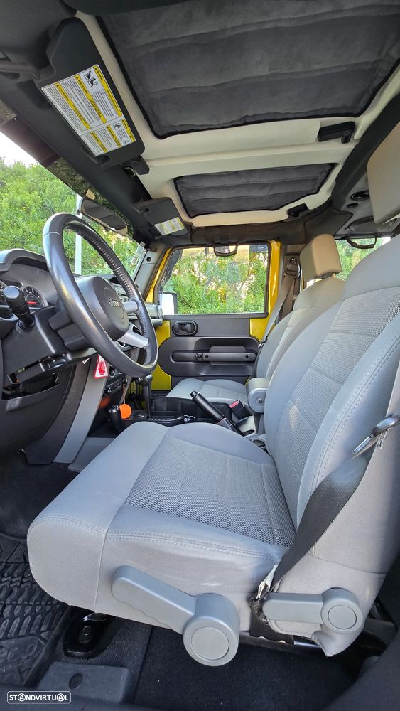 Jeep Wrangler 2.8 CRD ATX Sport - 4