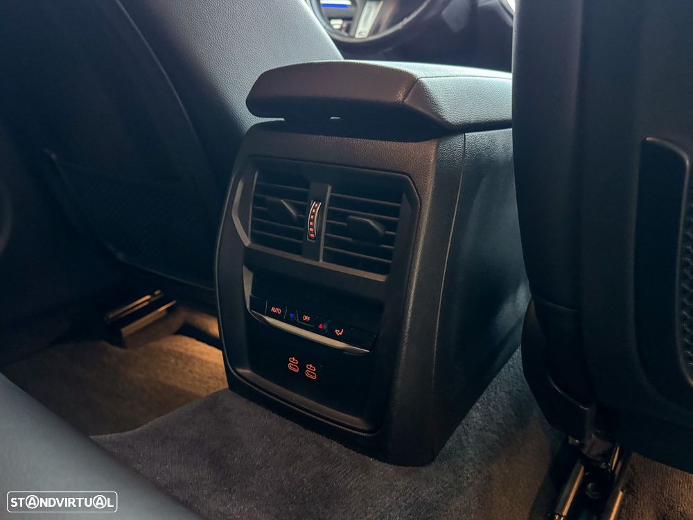 BMW 320 d Touring Pack M Shadow Auto - 27