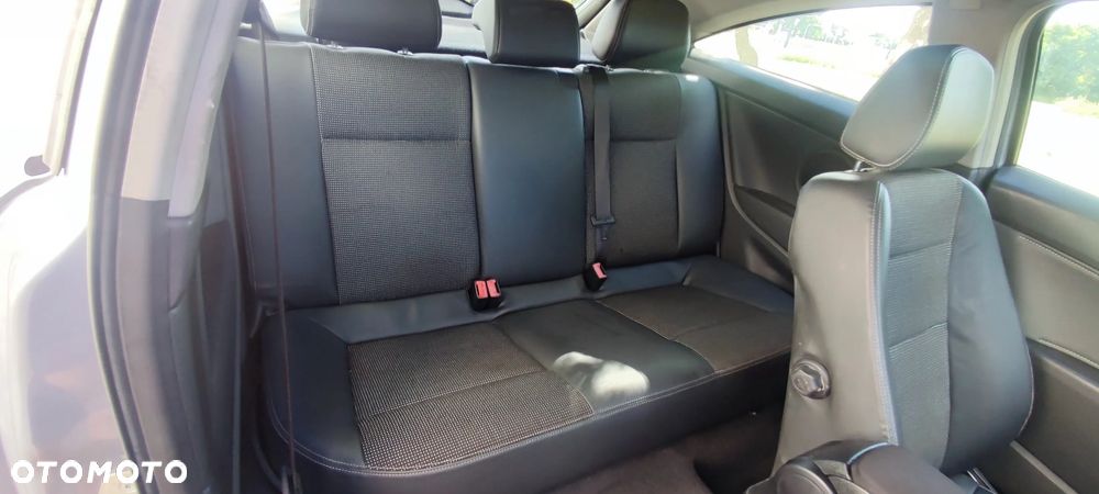 Opel Astra 1.8 Cosmo - 26