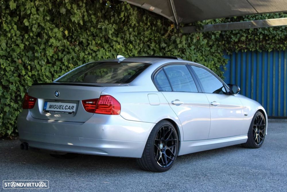 BMW 320 i Navigation - 9